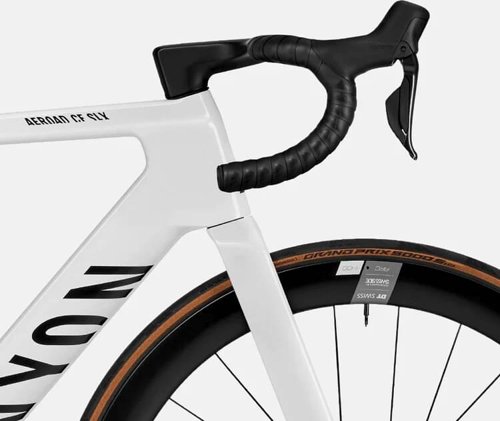 Canyon Aeroad CF SLX 8 Di2  - Thumbnail 3