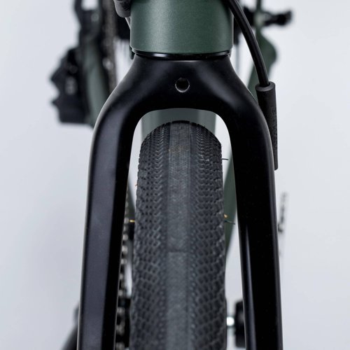 Triban Comfortable carbon fork and disc brake gravel bike  - Thumbnail 4